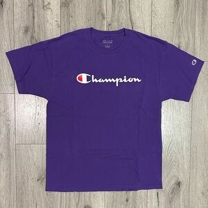 Champion logo t shirt like new great condition size Large